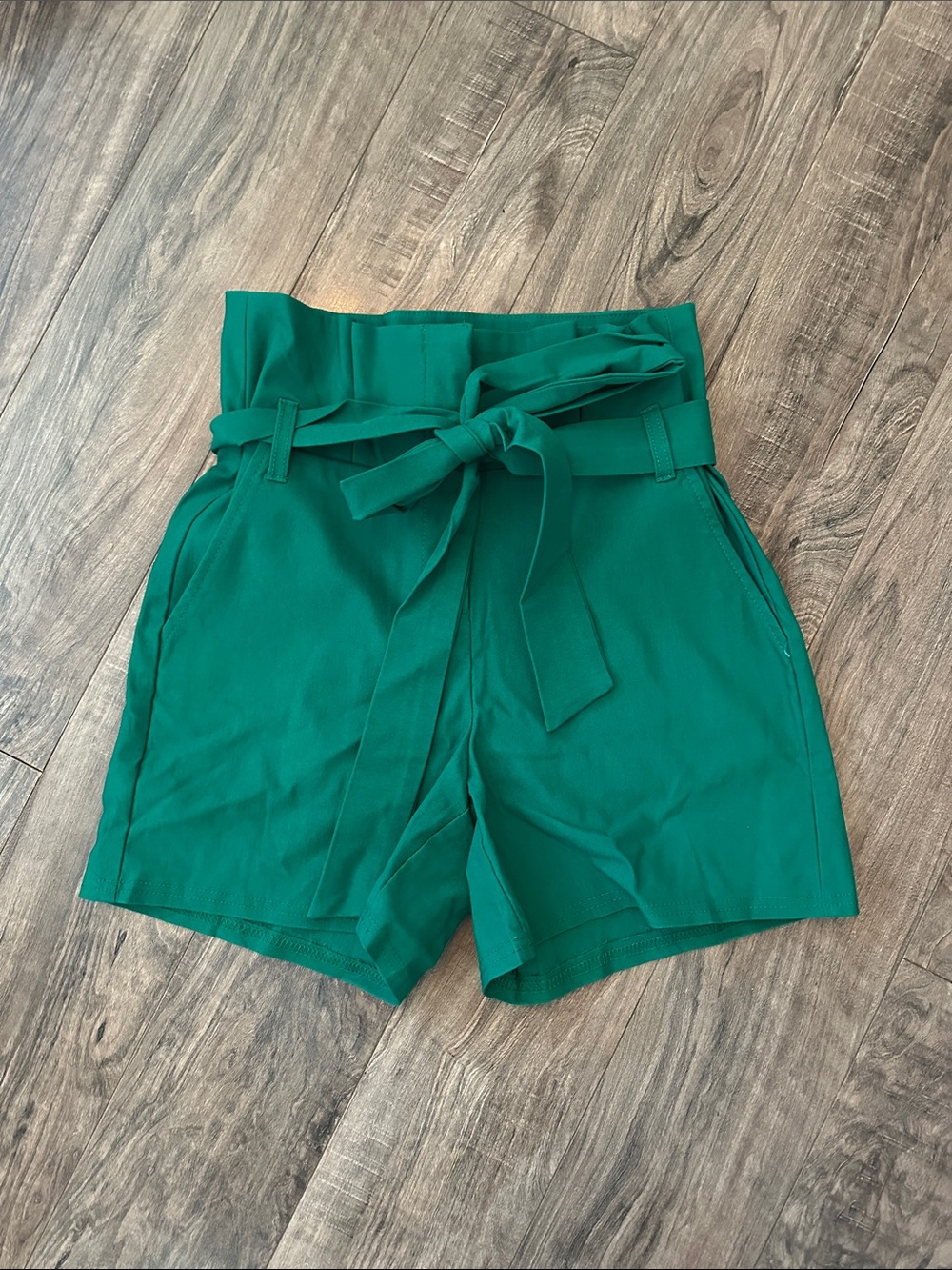 High-Rise Tie-Waist Women's Shorts in Emerald Green